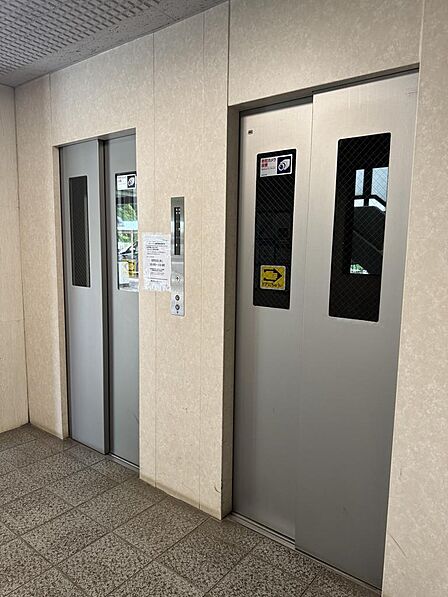 上層階への移動や日々の買い出しもスムーズに行えるエレベーター完備。重い荷物の持ち運びやベビーカーでの移動も快適で、毎日の生活動作をスマートに支えます。★2026年7月撮影★
