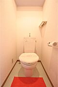 家具・小物は設備ではありません。暖房機能付きトイレ