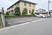 敷地内駐車場【要空確認】