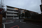 所沢市立所沢中学校まで900m