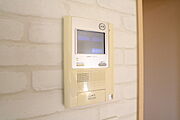 ☆訪問者の顔が確認できるTVモニターホン☆