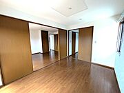 ☆洋室6帖のお部屋が2部屋☆