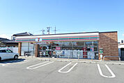 セブンイレブン　高崎緑町店　570m