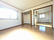 洋室8帖