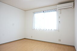 コーポ・リュミエール 102 1階1Kのリビング/ダイニング