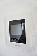 突然の来客にも安心のTVモニターホン付き