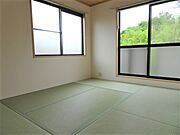 二面採光の和室6帖※同タイプ参考写真
