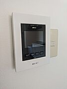 ★★モニター付きインターホンで室内にいながら来客対応が出来ます♪★★