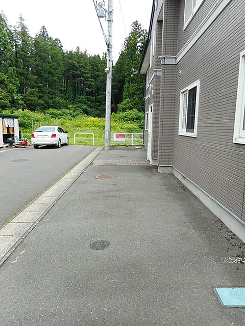 6 / 11