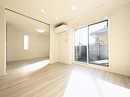 伊予鉄道環状線(JR松山駅経由) 上一万駅 徒歩4分の賃貸アパート 2階1LDKのリビング/ダイニング