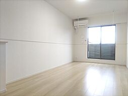 伊予鉄道横河原線 愛大医学部南口駅 徒歩15分の賃貸アパート 2階1LDKのリビング/ダイニング