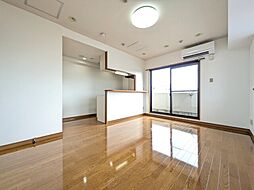 伊予鉄道市駅線 大街道駅 徒歩3分の賃貸マンション 11階1LDKのリビング/ダイニング