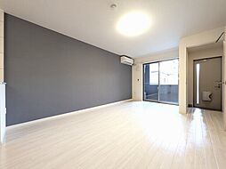 グランディールＮ 103 1階ワンルームのリビング/ダイニング