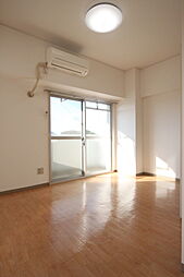 ロイヤルアネックスベイフロント 803 8階ワンルームのリビング/ダイニング