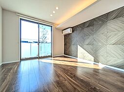 伊予鉄道横河原線 梅本駅 徒歩13分の賃貸アパート 1階1LDKのリビング/ダイニング