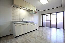 伊予鉄道高浜線 三津駅 徒歩10分の賃貸マンション 2階2DKのリビング/ダイニング