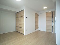 伊予鉄道高浜線 衣山駅 徒歩24分の賃貸アパート 3階ワンルームのリビング/ダイニング