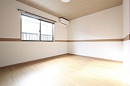 グランフィールドＳ北黒田 202 2階ワンルームのリビング/ダイニング