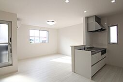 ＧＴ−ｇａｒａｇｅ土居田Ｓ 101 1階1LDKのリビング/ダイニング