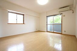 伊予鉄道横河原線 松山市駅 徒歩9分の賃貸マンション 4階1Kのリビング/ダイニング