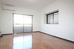 伊予鉄道市駅線 勝山町駅 徒歩10分の賃貸マンション 2階ワンルームのリビング/ダイニング