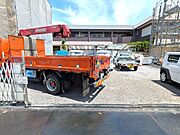 建築中
