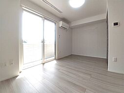 伊予鉄道高浜線 衣山駅 徒歩24分の賃貸アパート 1階ワンルームのリビング/ダイニング