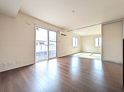 伊予鉄道郡中線 余戸駅 徒歩5分の賃貸アパート 1階3LDKのリビング/ダイニング