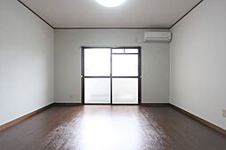 伊予鉄道環状線(JR松山駅経由) 萱町六丁目駅 徒歩2分の賃貸マンション 1階ワンルームのリビング/ダイニング