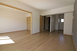 ユーミー中原　Ｂ棟 301 3階1LDKのリビング/ダイニング