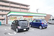 ファミリーマートみやき西島店まで550ｍ