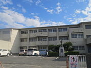 鳥栖市立旭小学校まで350ｍ
