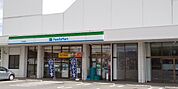 ファミリーマート基山宮浦店まで180m