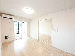 パルク向山 101 1階1LDKのリビング/ダイニング