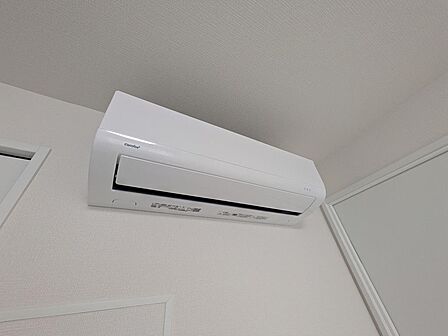 5.5帖洋室と5帖の洋室はエアコンが付いています。