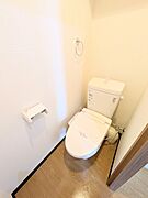 ★トイレは嬉しい洗浄機能付き便座です♪★
