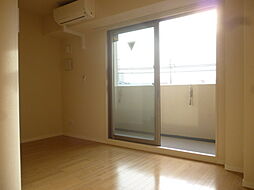 近鉄京都線 上鳥羽口駅 徒歩3分の賃貸マンション 3階1Kのリビング/ダイニング