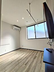 ＣＯＭＯＤＯＬＡＮＤ西新井 302 3階ワンルームのリビング/ダイニング