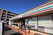 セブン-イレブン 横浜泉桂坂店まで100ｍ