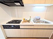 三口コンロのシステムキッチン☆いろんな料理が同時にできます(^^♪