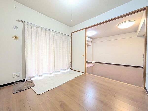 洋室を拡大表示