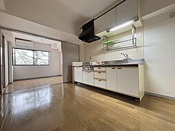 プラーズ中央 202 2階2DKのリビング/ダイニング