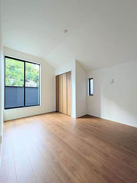 洋室を拡大表示