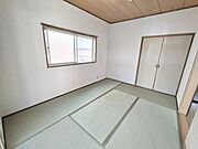 ★★南側、6帖の和室です♪★★