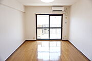 南向きの明るいお部屋です※同タイプ参考画像