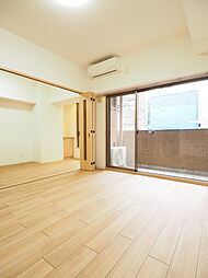 アーバン伏見 202 2階1LDKのリビング/ダイニング