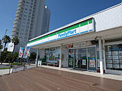 ファミリーマート浦安マリーナ店（733m）