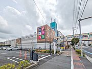 イオンやユニクロが営業しているSOCOLA（ソコラ）南行徳まで徒歩7分。