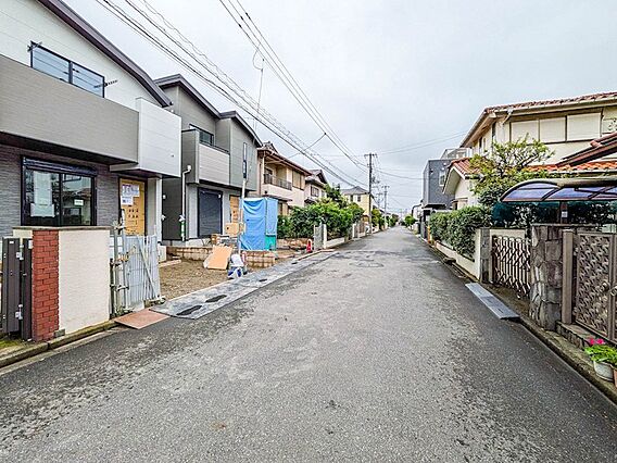 前面道路。20...