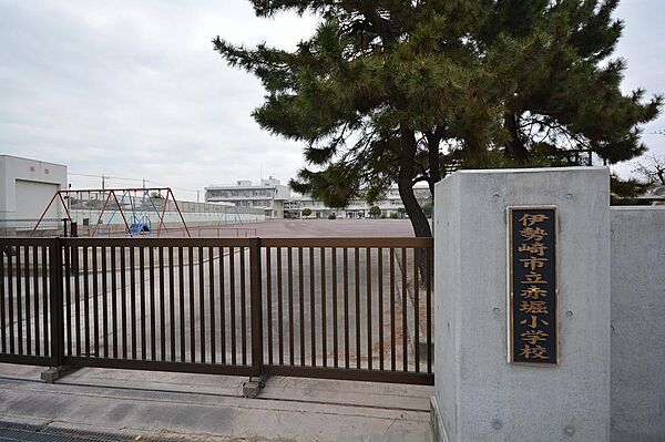 apartment 群馬県伊勢崎市野町165-3
野町の賃貸情報を見る
物件地図